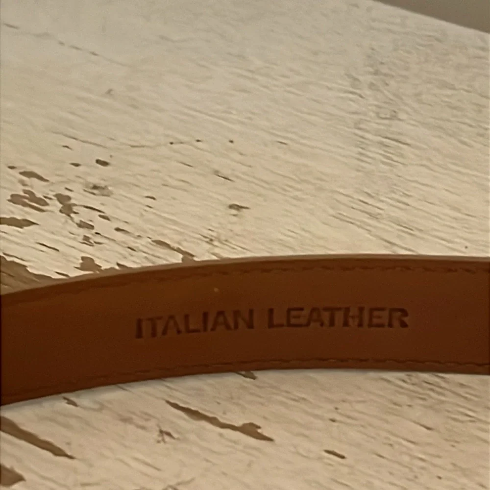 Lauren Ralph Lauren Italian Leather belt 29” - 33”
